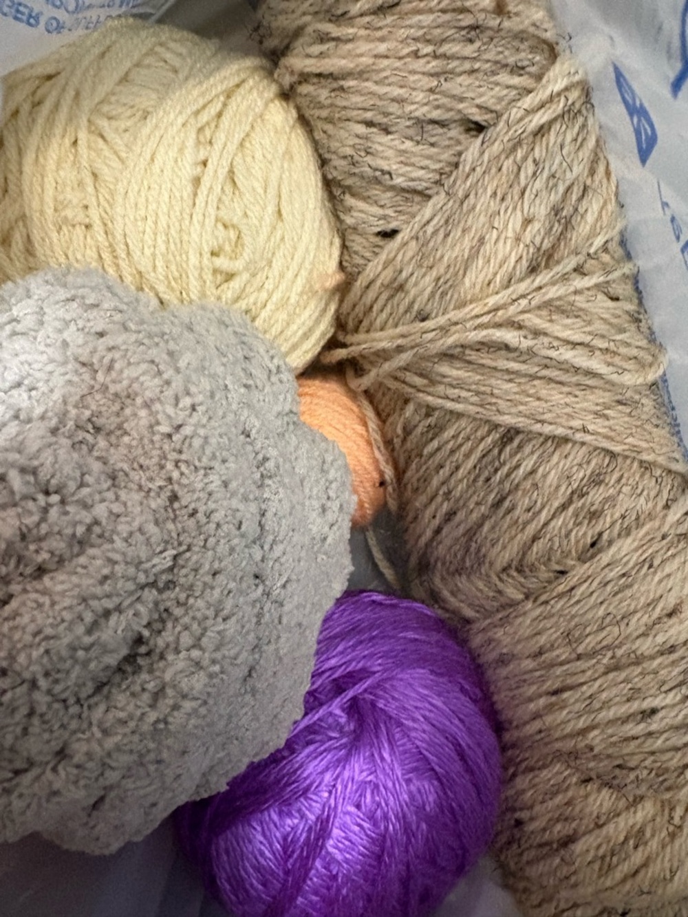 Mixed Yarn Lot - Picture 3 of 3